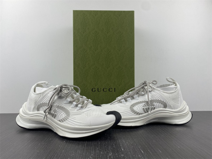 gu run sneaker