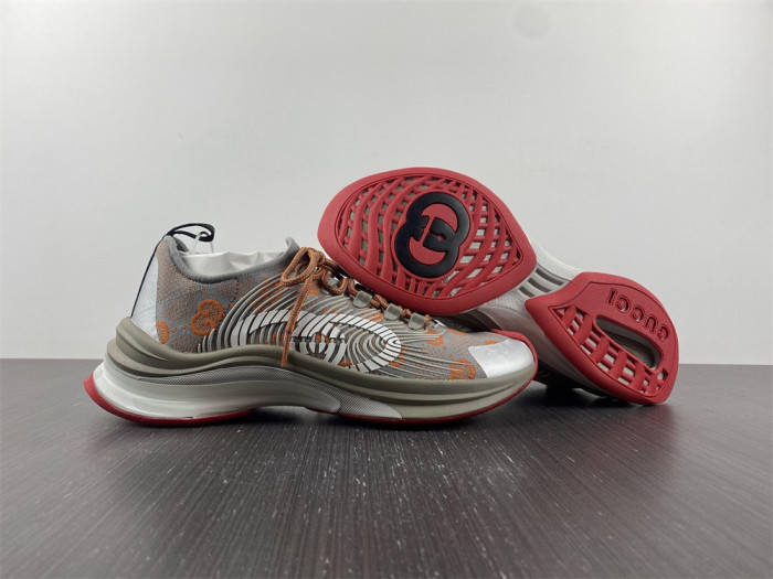 gu run sneaker