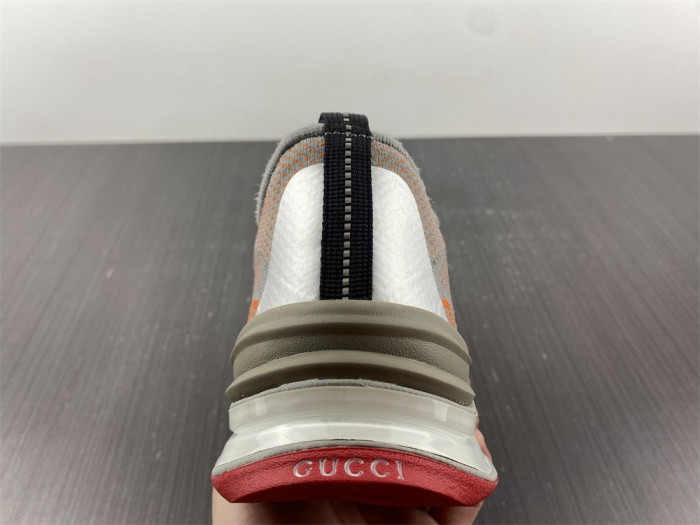 gu run sneaker