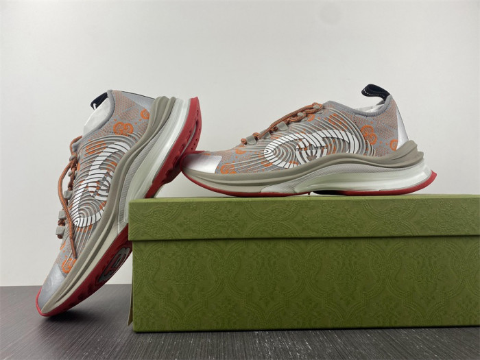 gu run sneaker