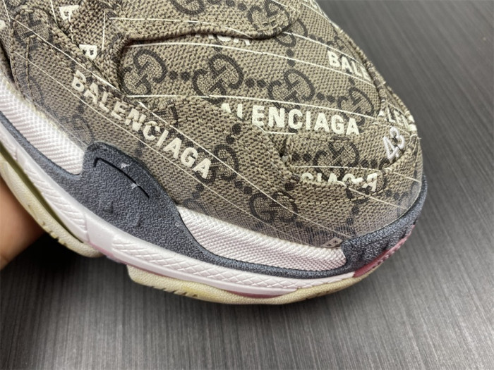 gu x balen the hacker project triple s beige 68106 6ulz10 9795