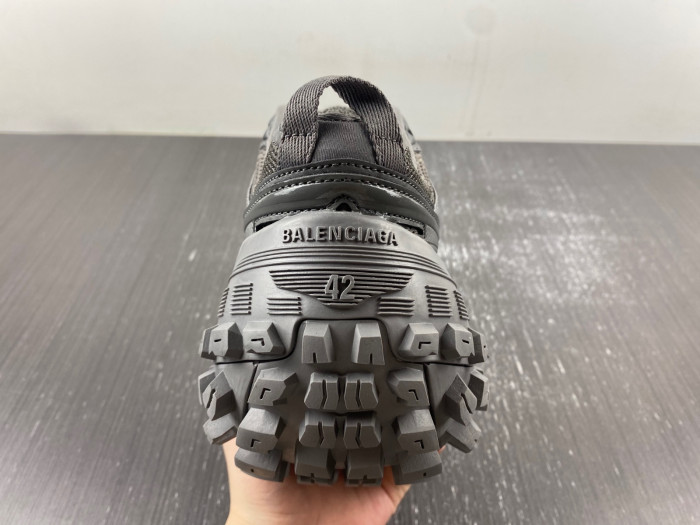 balen defender 685613-w2ra6 3000