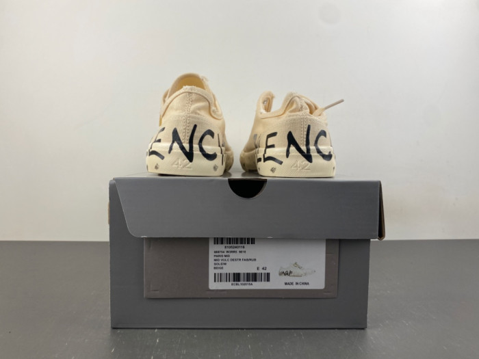 Balen Paris Low 688754 W3RR5 9010