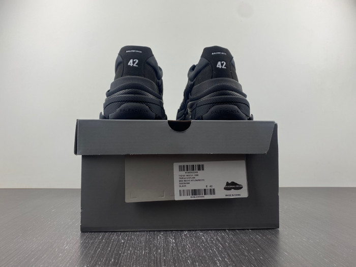 balen triple s nylon black 710157 w3cu1 1000