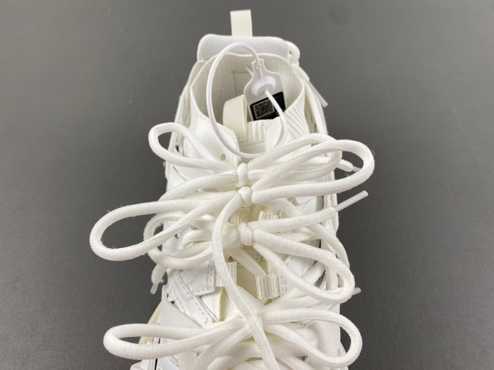 BALEN TRACK TRAINER 786281 W3CO1 2000