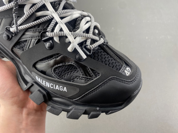 Balen Track Sneakers 3.0 800592 WTRHK 1020