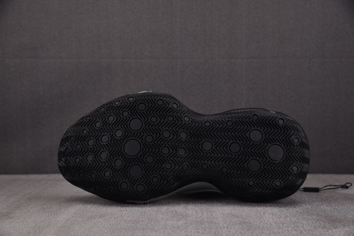 Balen Basketball Sneakers 824909 WBKBM 8010