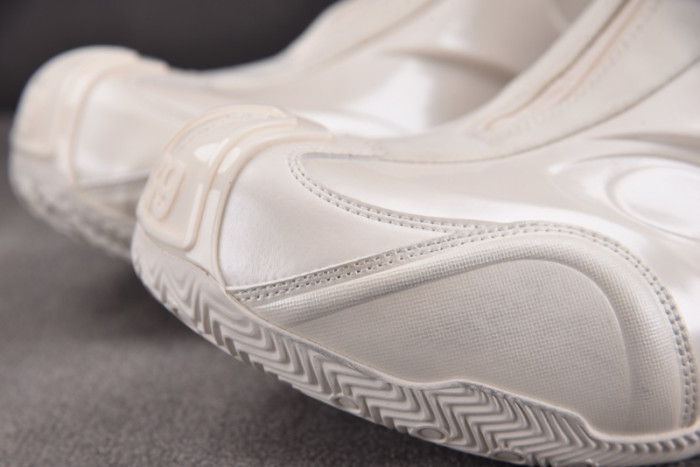 Balen Basketball Sneakers 824909 WBKBM 9000