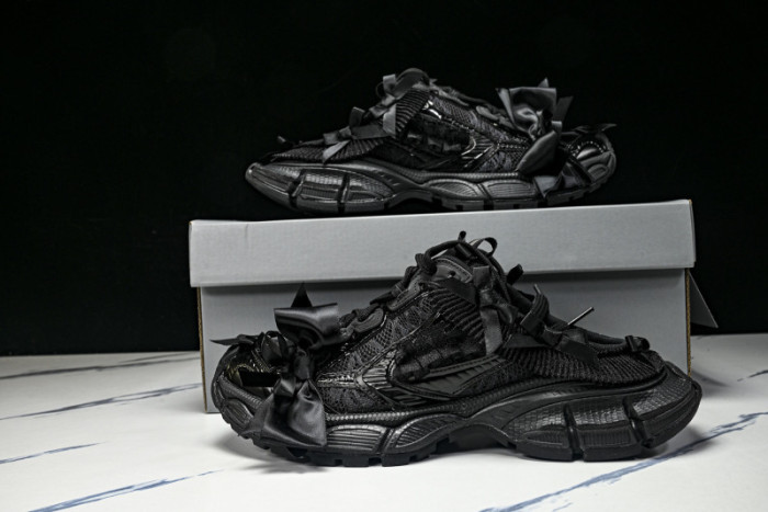 BALEN 3XL SNEAKER 825468 WXLMC 1000
