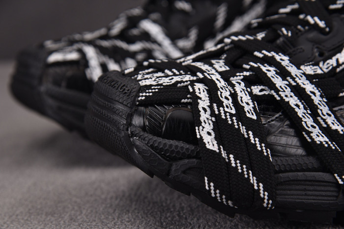 BALEN 3XL SNEAKER 825597 W3XH1 1000