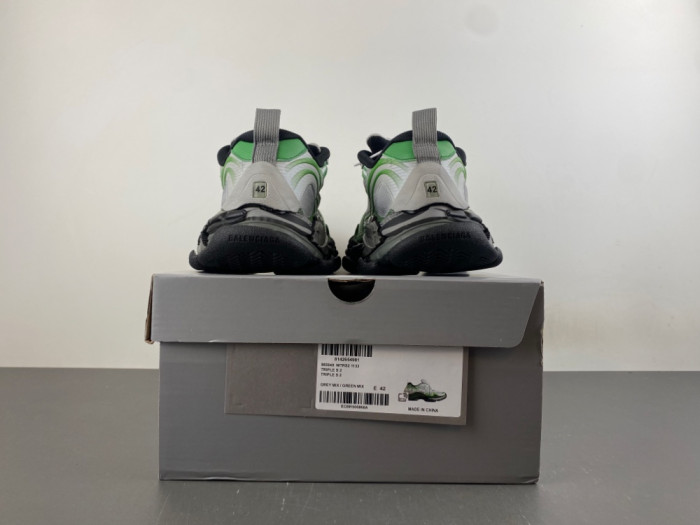 Balen Triple S.2 Sneaker 865849 WTRS2 1133