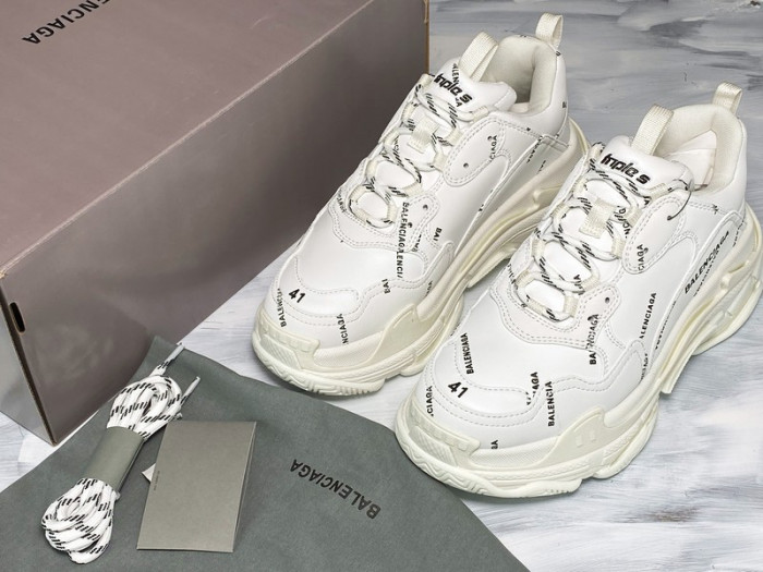 balen triple s trainers white letters 541624 w09o1 8013