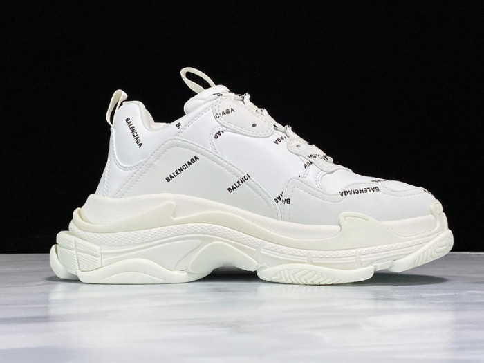balen triple s trainers white letters 541624 w09o1 8013