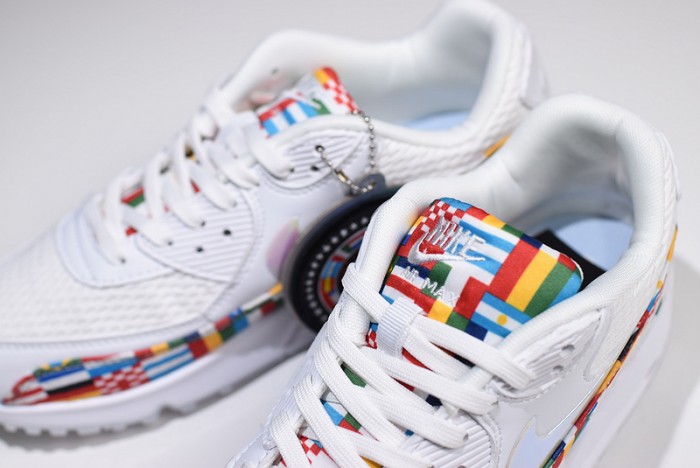 nike air max 90 nic qs "international flag pack" a05119-100