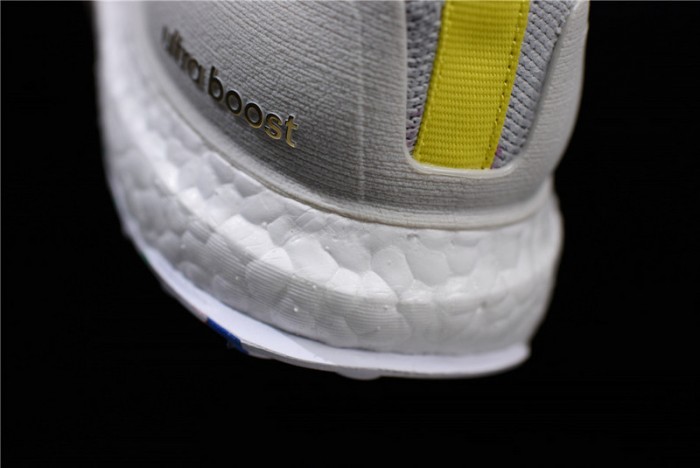 a*d*das ultra boost mid black multi-color - g26841
