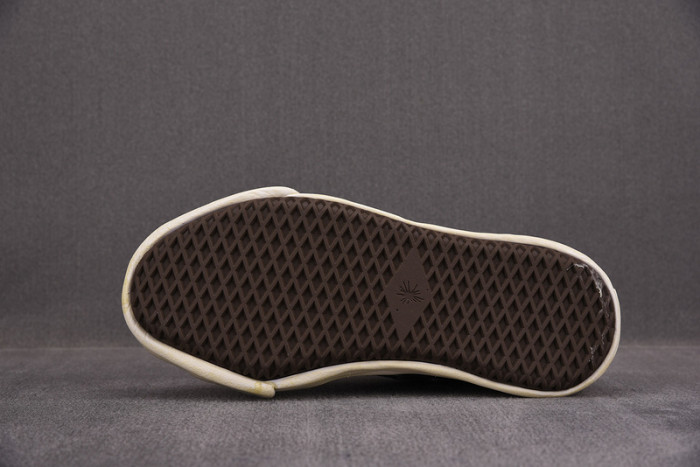 maison mihara yasuhiro canvas sneakers