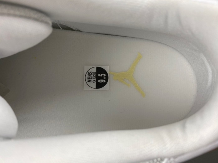Air Jordan 11 Retro Low Mother