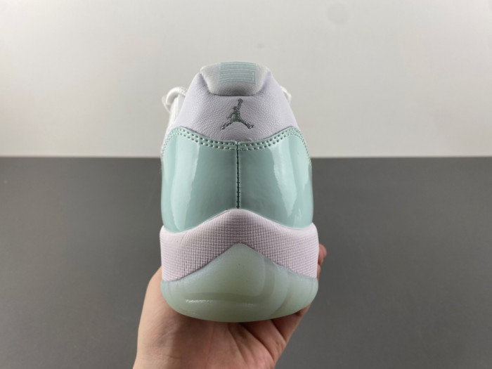 Air Jordan 11 Low “Igloo” (W) AH7860-103