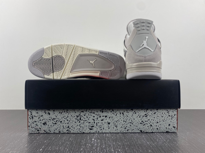 air jordan 4 retro frozen moments (women