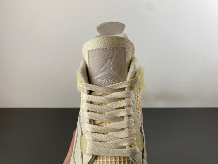 Air Jordan 4 Retro