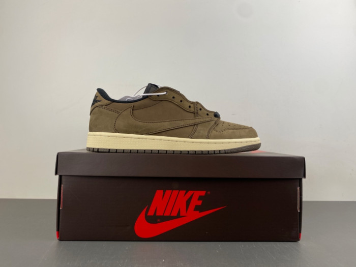 Travis Scott x Air Jordan 1 Low brown