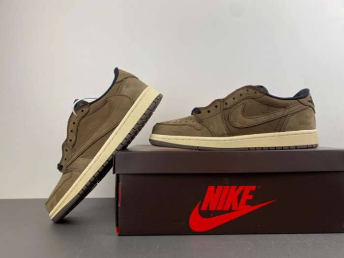 Travis Scott x Air Jordan 1 Low brown