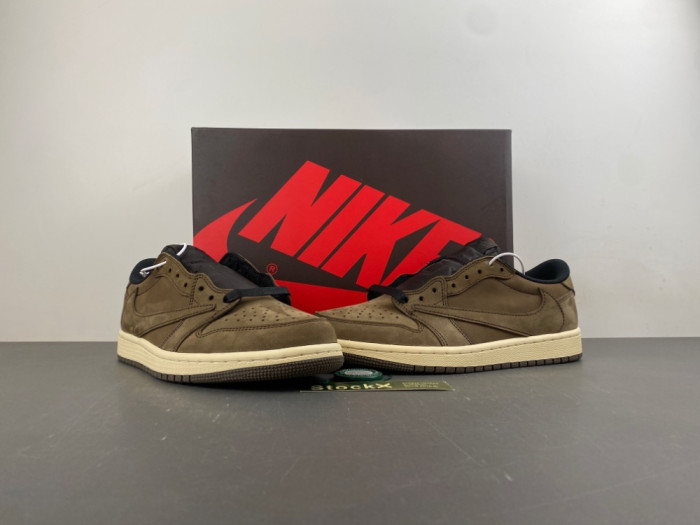 Travis Scott x Air Jordan 1 Low brown