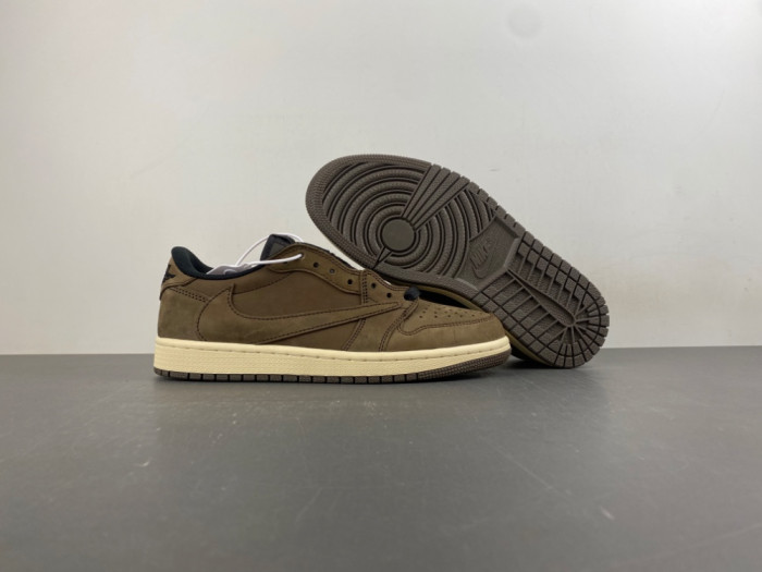 Travis Scott x Air Jordan 1 Low brown