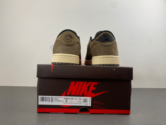 Travis Scott x Air Jordan 1 Low brown