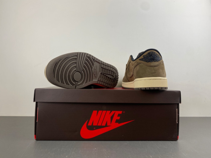 Travis Scott x Air Jordan 1 Low brown