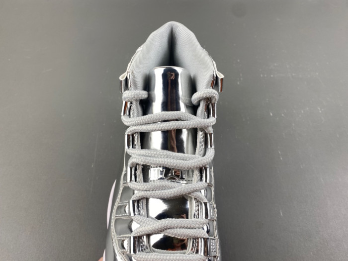 Air Jordan 11 Silver