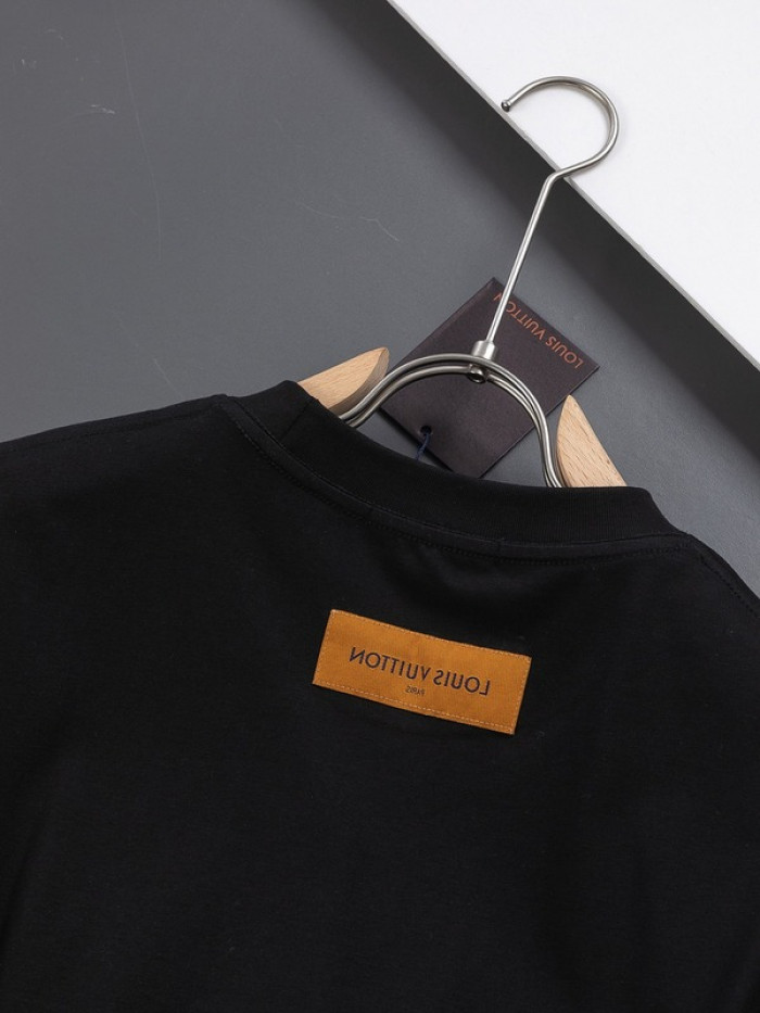 L1vv T-Shirt
