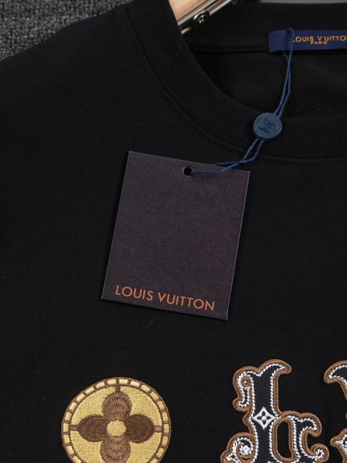 L1vv T-Shirt