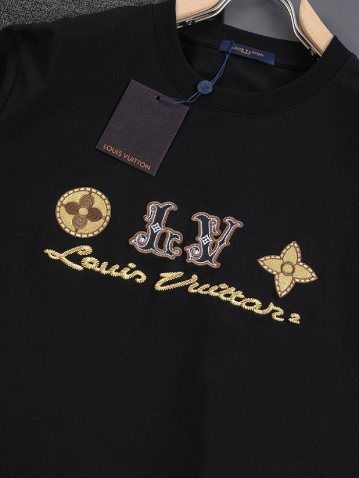 L1vv T-Shirt