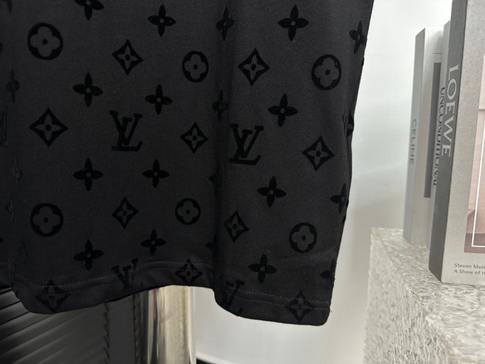 L1vv T-Shirt