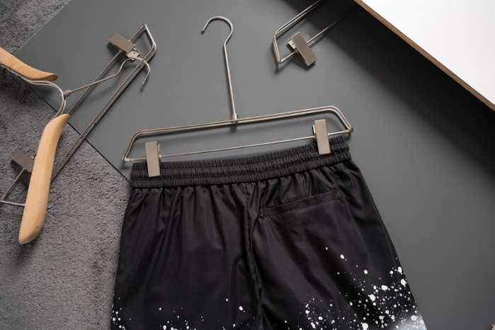 L1vv Short