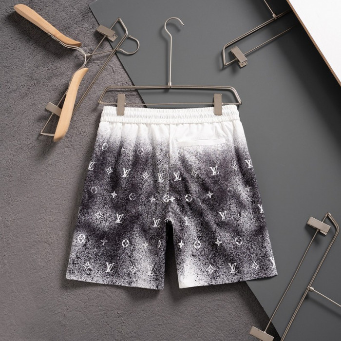 L1vv Short