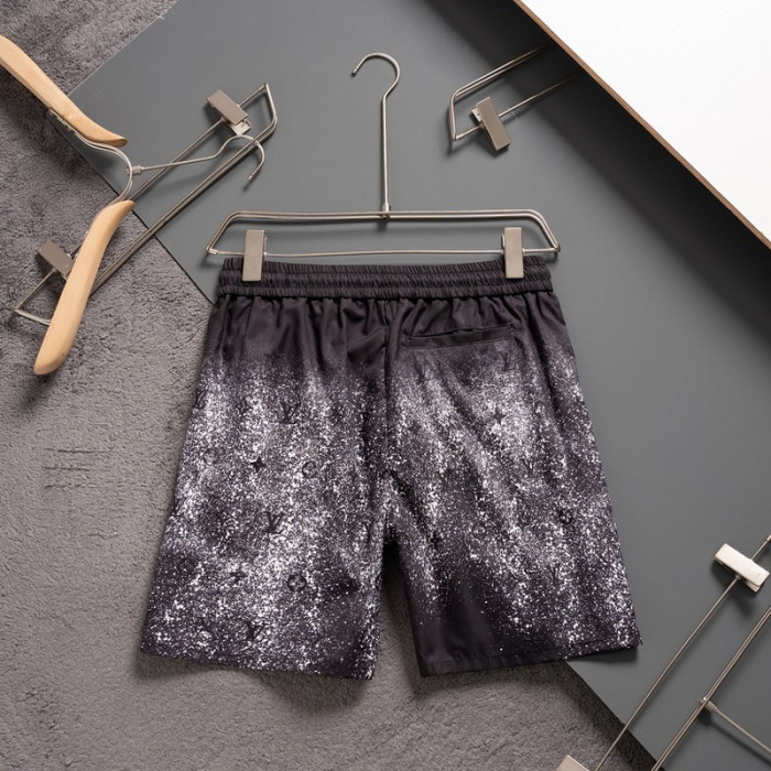 L1vv Short