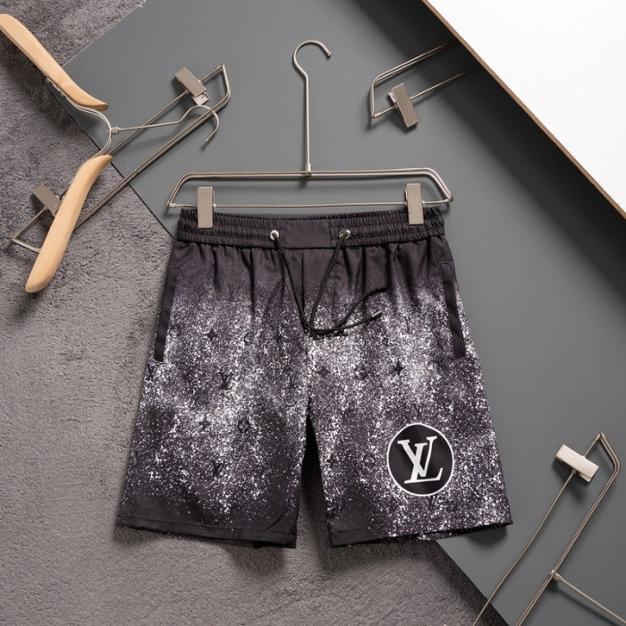 L1vv Short