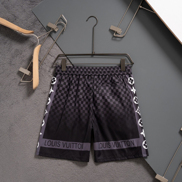 L1vv Short