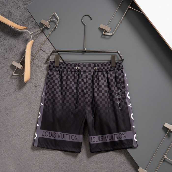 L1vv Short