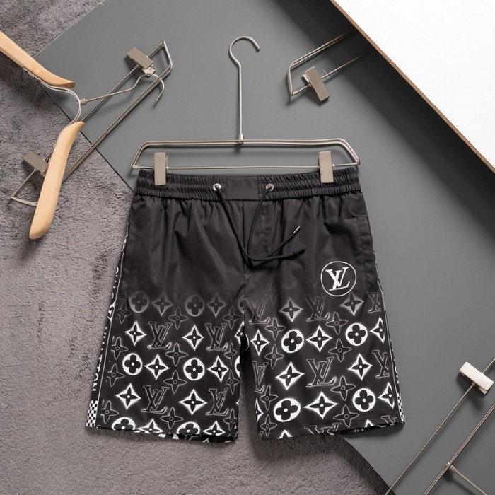 L1vv Short