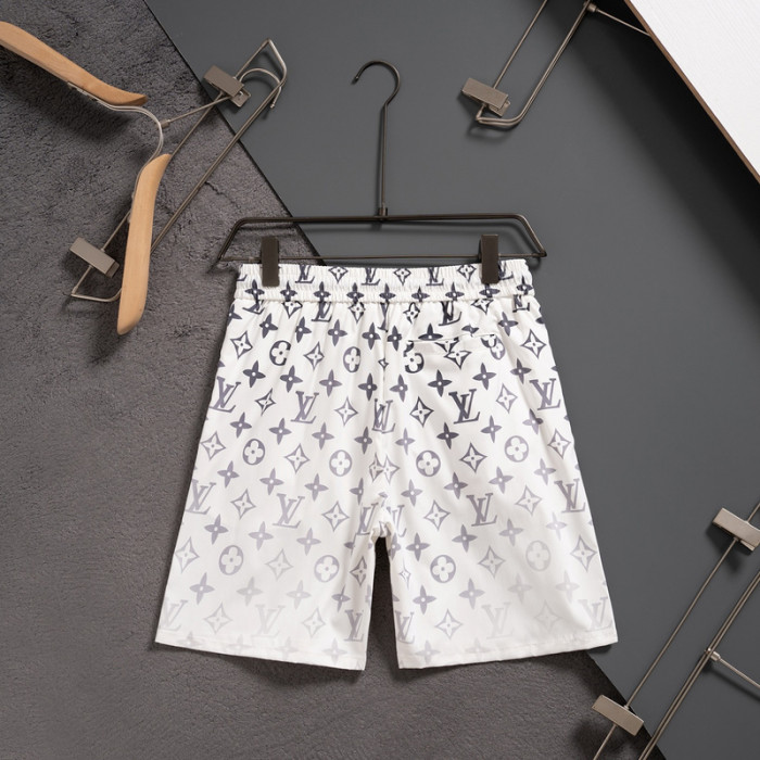 L1vv Short