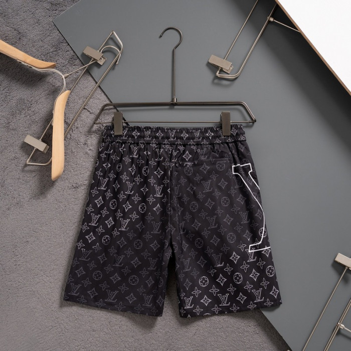 L1vv Short