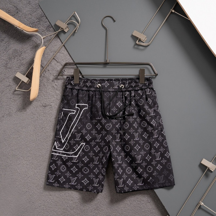 L1vv Short