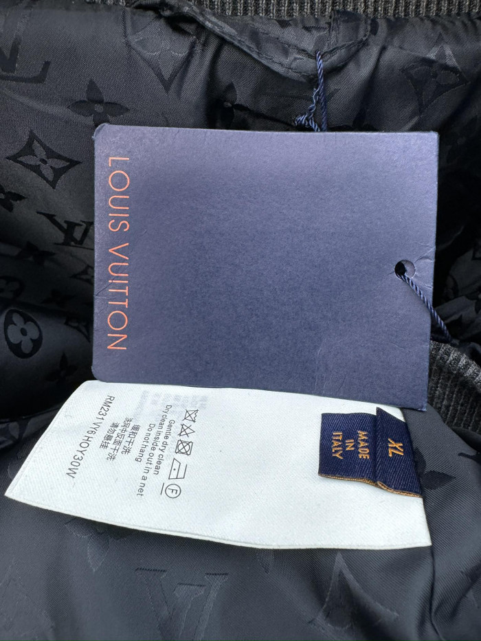 L1vv Jacket