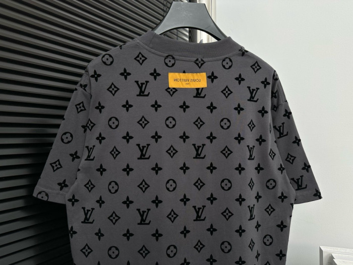 L1vv T-Shirt