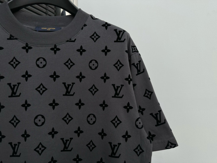 L1vv T-Shirt