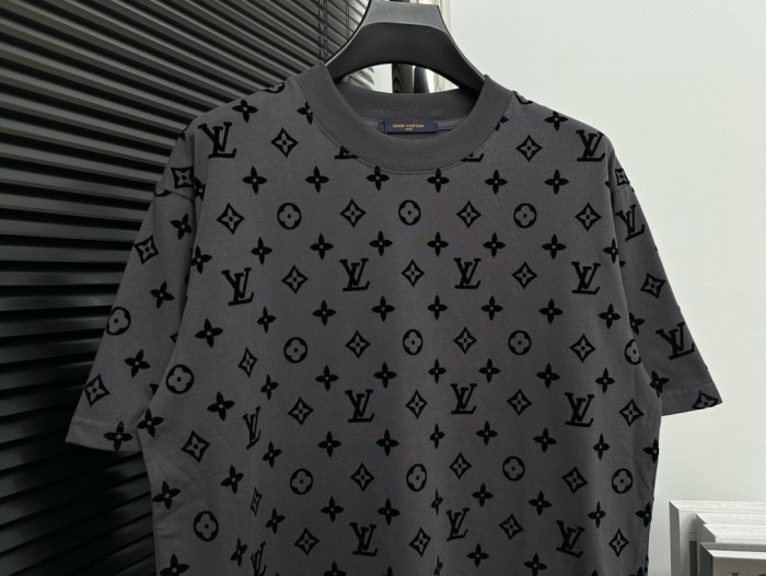 L1vv T-Shirt