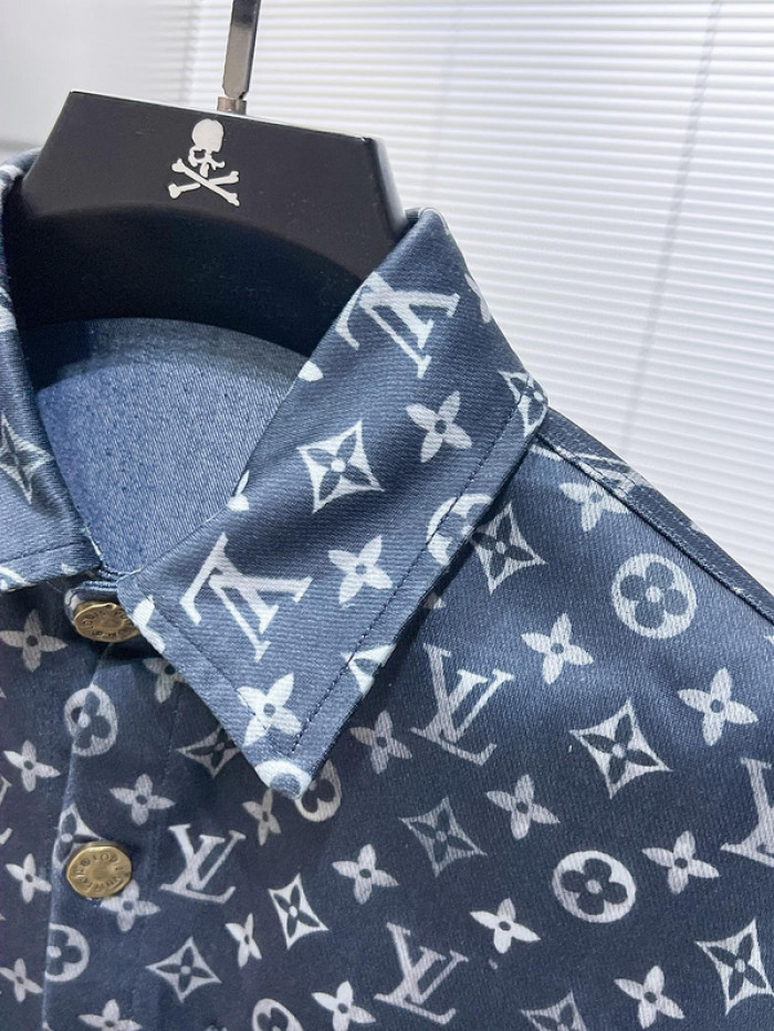 L1VV Suits